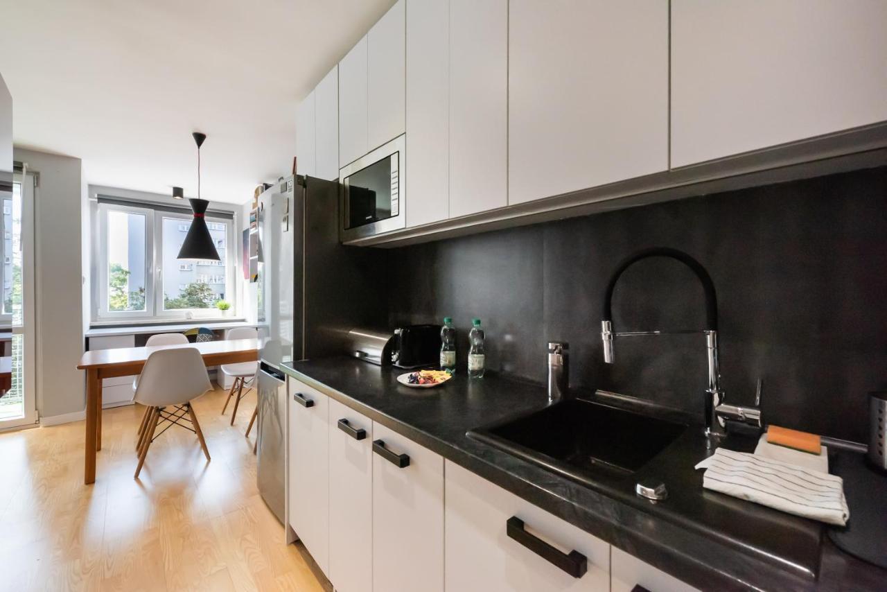 Апартаменты Powisle Snug Studio Варшава Экстерьер фото